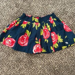 Cute Floral miniskirt Abercrombie and finch size large